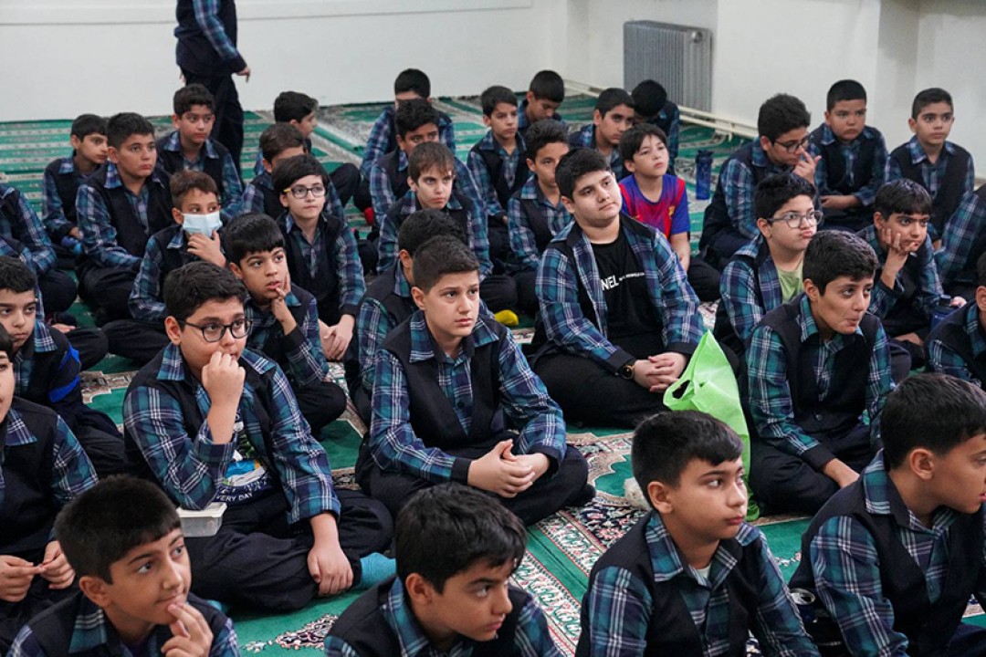 کارگاه سواد مالی "کانون جوانهها" در روز جهانی کودک برگزار شد کارگاه سواد مالی "کانون جوانهها" در روز جهانی کودک برگزار شد